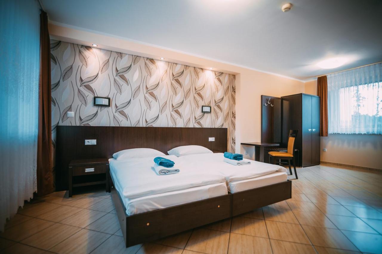 Hotel Wodnik Turawa Exteriér fotografie