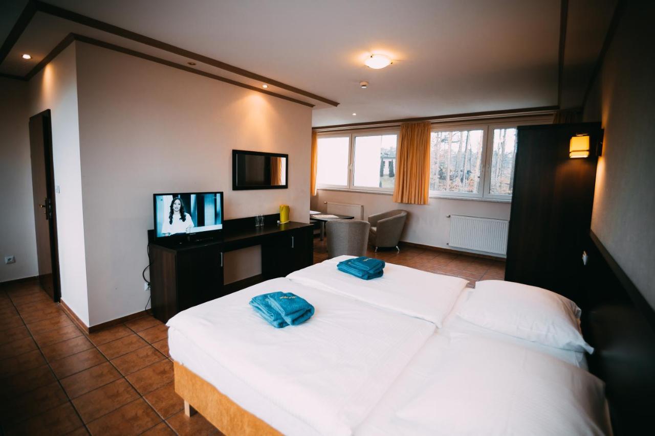 Hotel Wodnik Turawa Exteriér fotografie