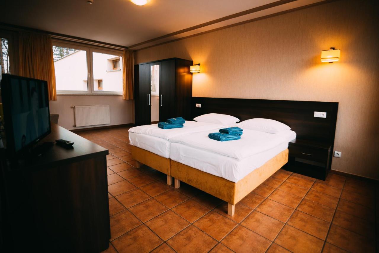 Hotel Wodnik Turawa Exteriér fotografie
