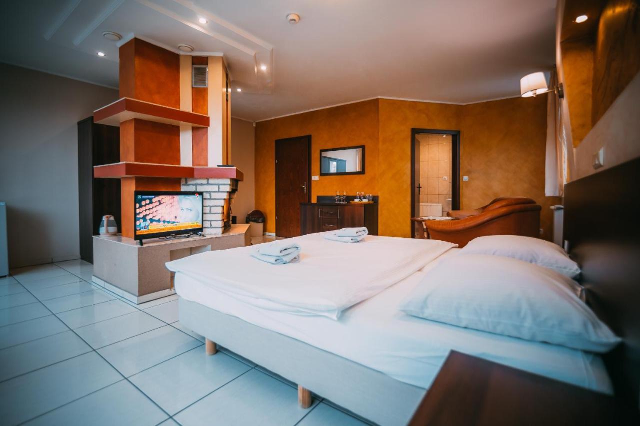 Hotel Wodnik Turawa Exteriér fotografie