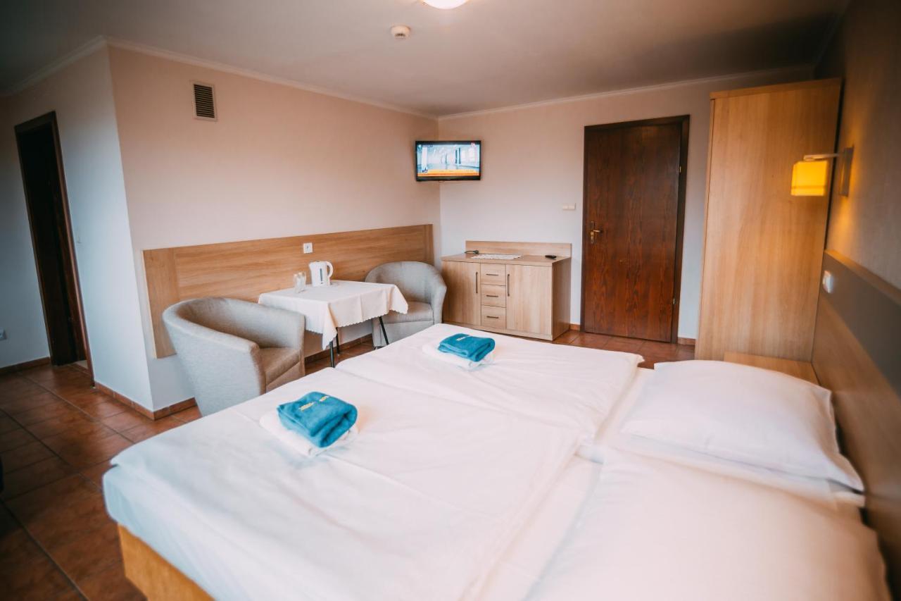 Hotel Wodnik Turawa Exteriér fotografie