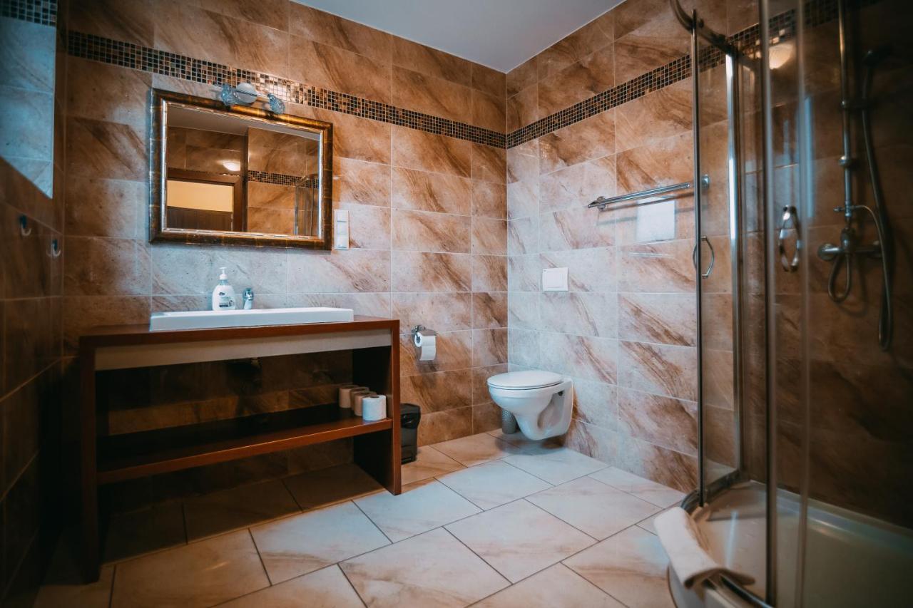 Hotel Wodnik Turawa Exteriér fotografie