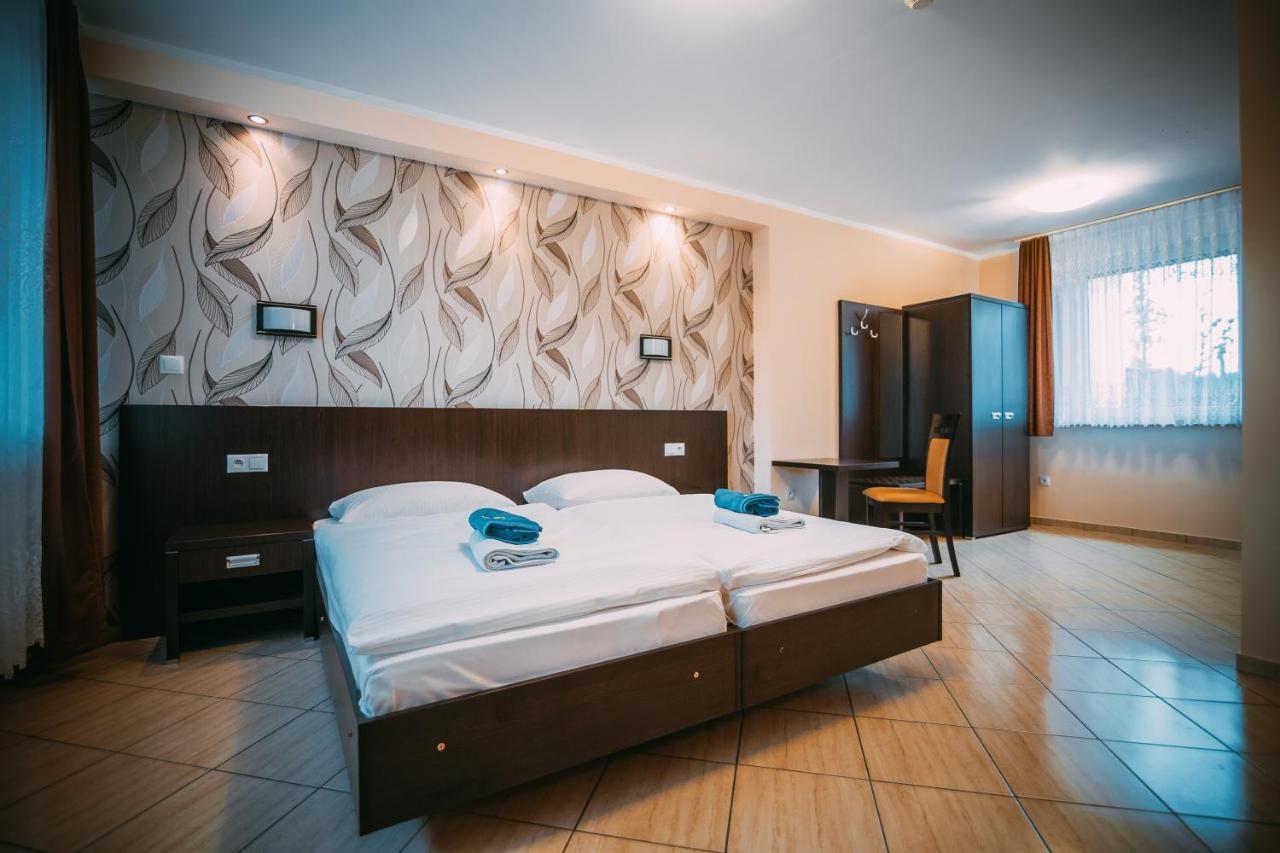 Hotel Wodnik Turawa Exteriér fotografie